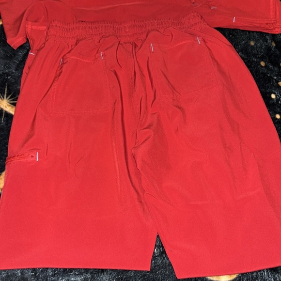 ScrubStar Set: Top Large Bottoms Medium Beautiful Red Color - Picture 7 of 9